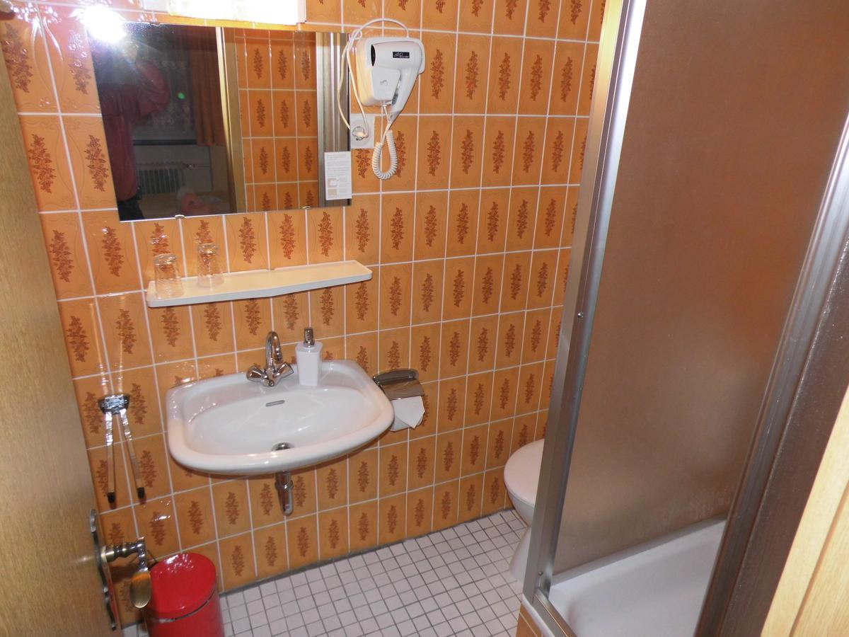 Hotel-Pension Dressel Warmensteinach Bagian luar foto