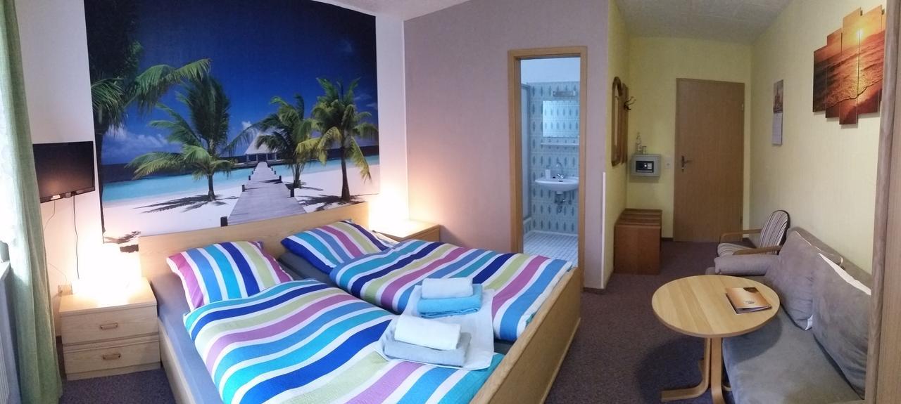 Hotel-Pension Dressel Warmensteinach Bagian luar foto